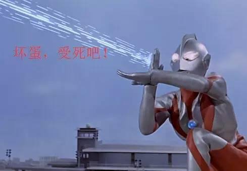 男子新买手机黑屏讨说法，商家：智商太低，不配用智能手机